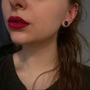 Meet your Posher, Claudia